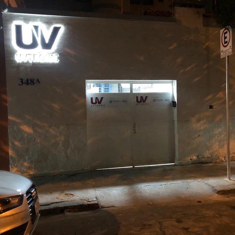 uvtronic-fachada-01.jpg